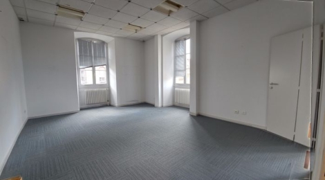 Bureaux tertiaires de 273 m² à louer : Photo
