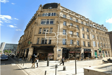 A louer bureaux de 273 m² divisible à partir de 88 m² : Photo