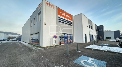 À louer Locaux d'activité 245 m² Pulnoy (Zone Porte Verte) : Photo