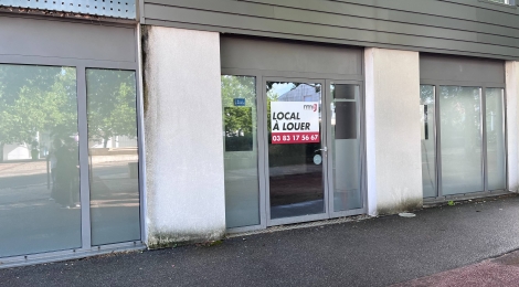 LOCAL COMMERCIAL OU BUREAUX À LOUER – SEICHAMPS (54280) : Photo