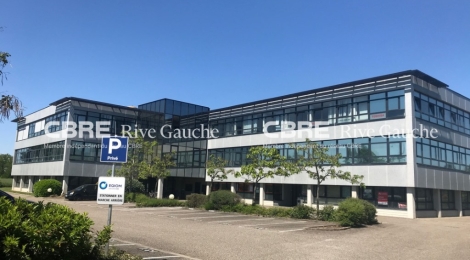 À louer BUREAUX ENTZHEIM 388 m² : Photo