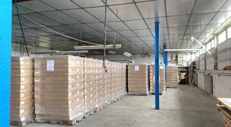 Bâtiment professionnel - stockage - bureaux + terrain constructible 752m²