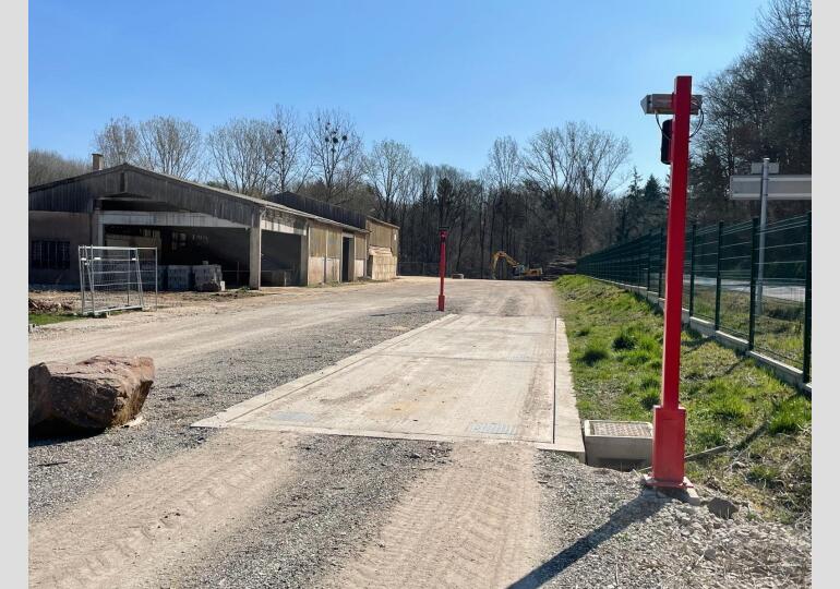 Plateforme industrielle à vendre