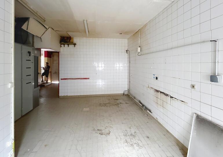 Local commercial 100m²