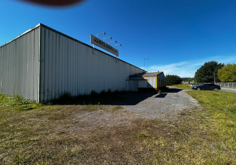 Ensemble immobilier 2550 m²
