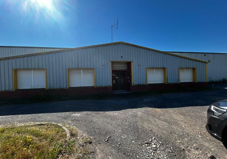 Ensemble immobilier 2550 m²