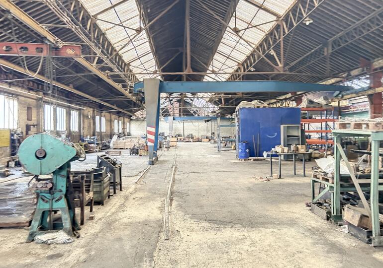 Bâtiment industriel 2603m²