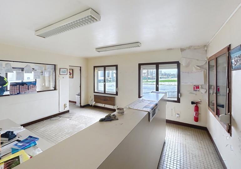 Entrepôt logistique 3200m²