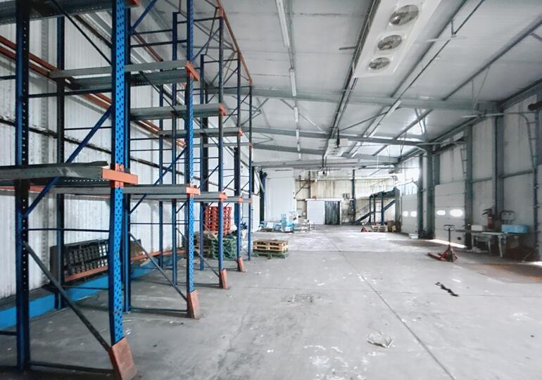 Entrepôt logistique 3200m²