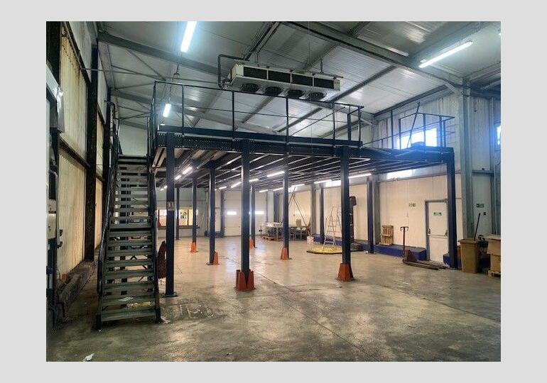 Entrepôt logistique 3200m²