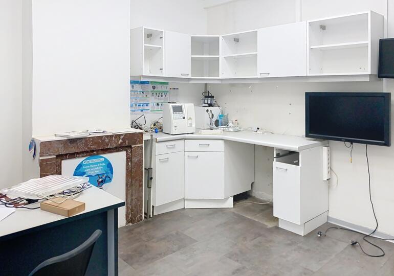 Local commercial ou bureaux 74m²
