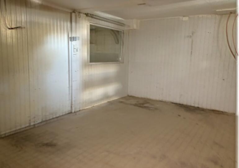 Local commercial 179m²